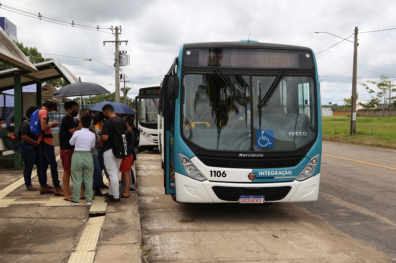 Ponto de Onibus Unidade 3 Maraba 6357 