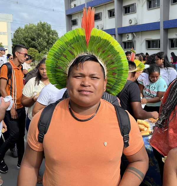 estudante indigena 